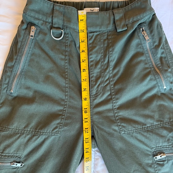 TnA High-Waisted Army Green Cargo Joggers with Zippers - Picture 7 of 10